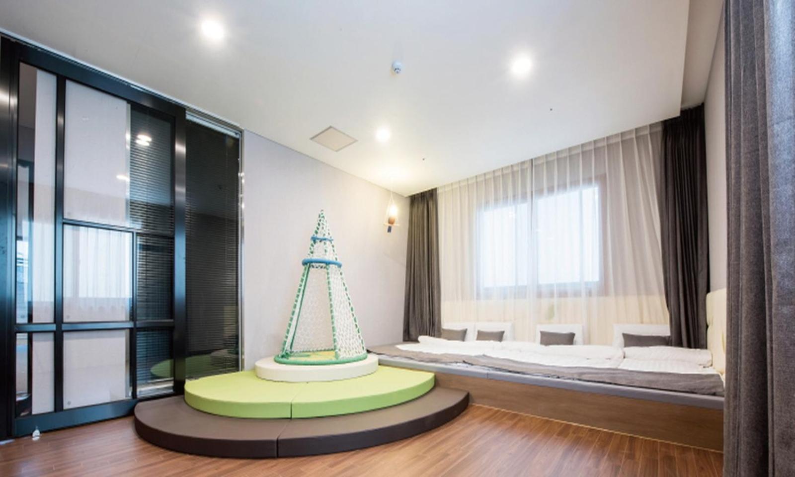 Silla Boutique Hotel Premium Гиеонгджу Екстериор снимка