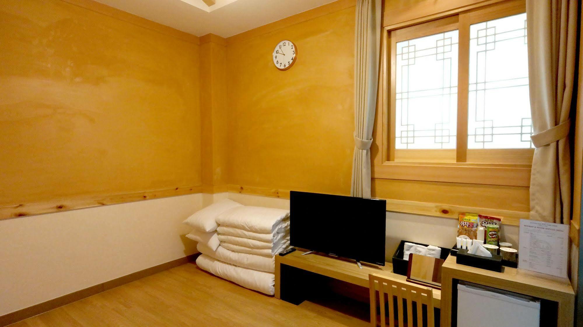 Silla Boutique Hotel Premium Гиеонгджу Екстериор снимка